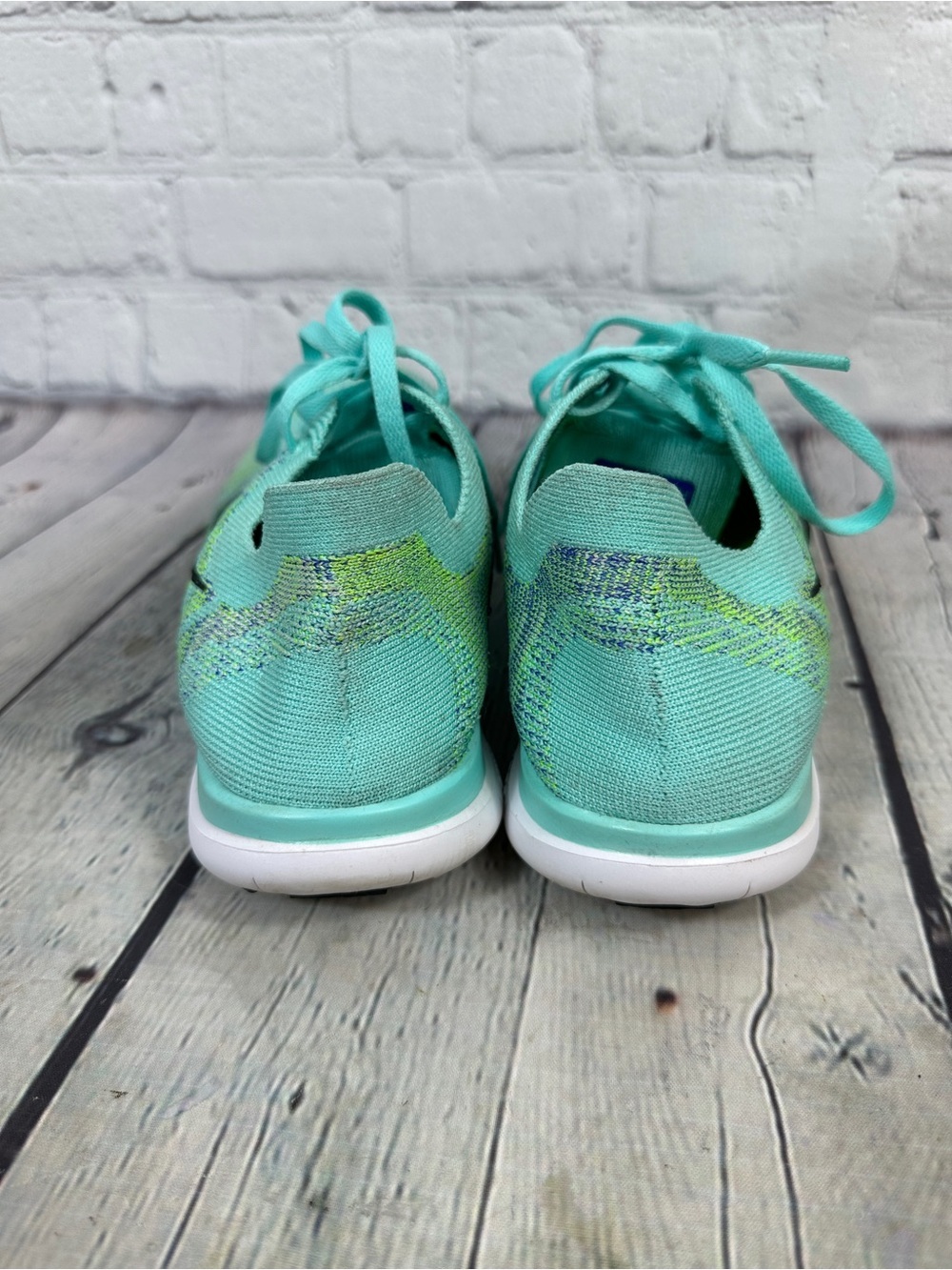 Nike Women's Free 4.0 Flyknit turquoise size 8 - Picture 4 of 7